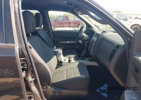 2011 Ford Escape Xlt из США, поврежденный, VIN 1FMCU0D73BKB90517